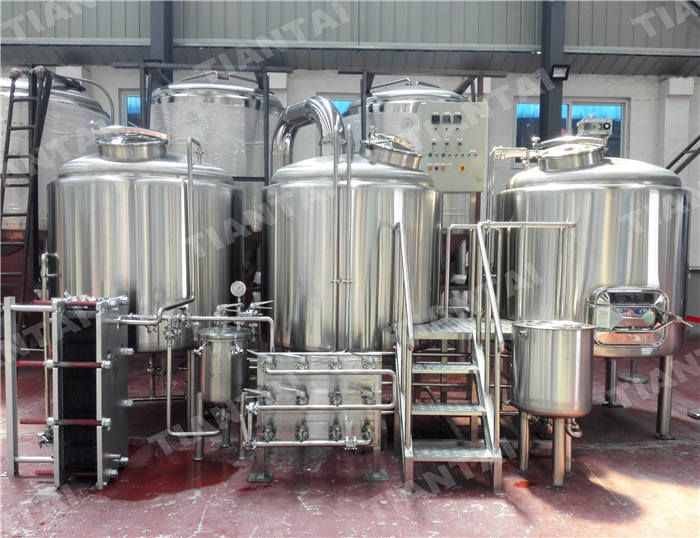 <b>15 HL used brewery equipment</b>